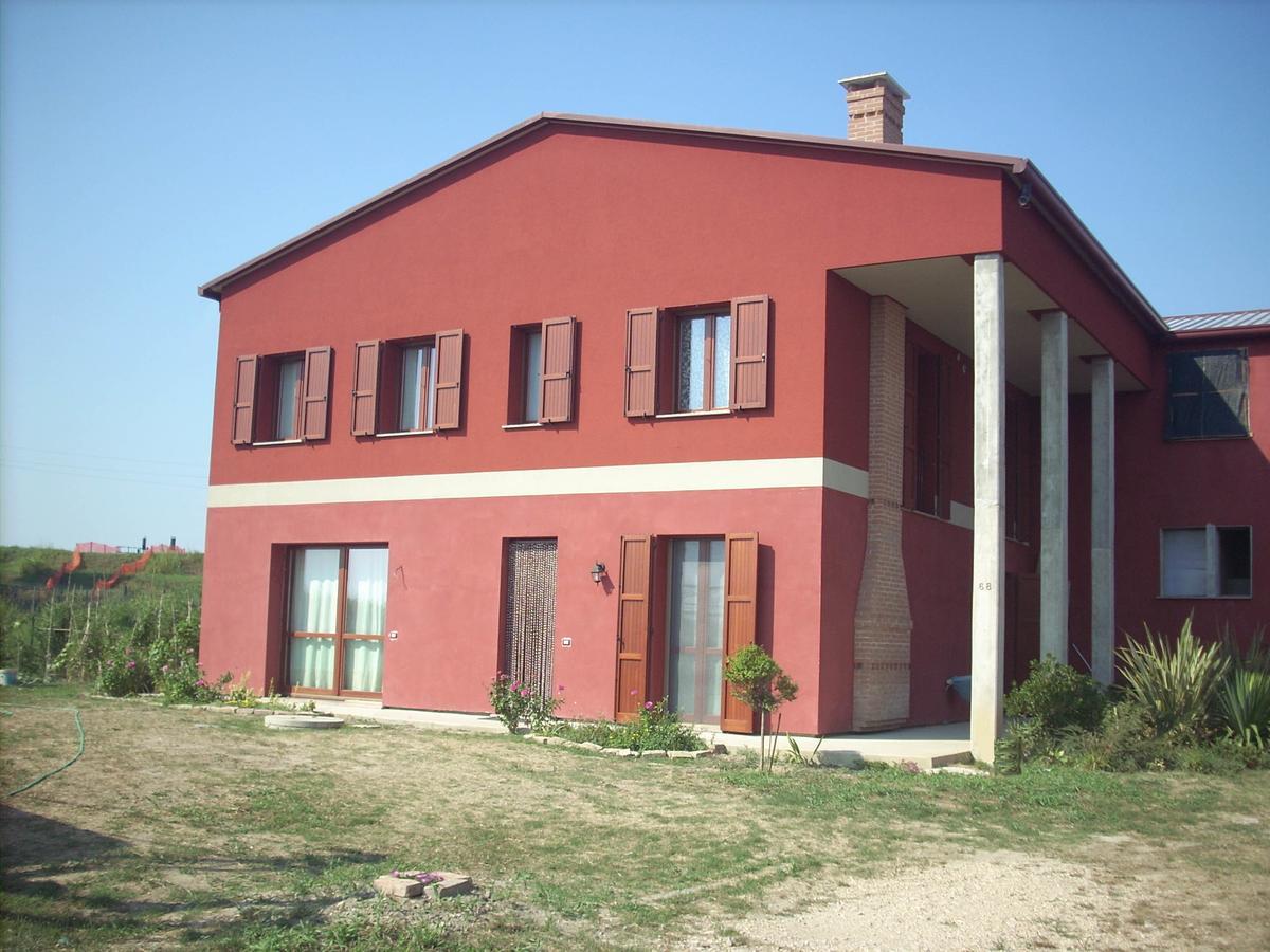 B&B Da Toni Taglio Di Po Luaran gambar