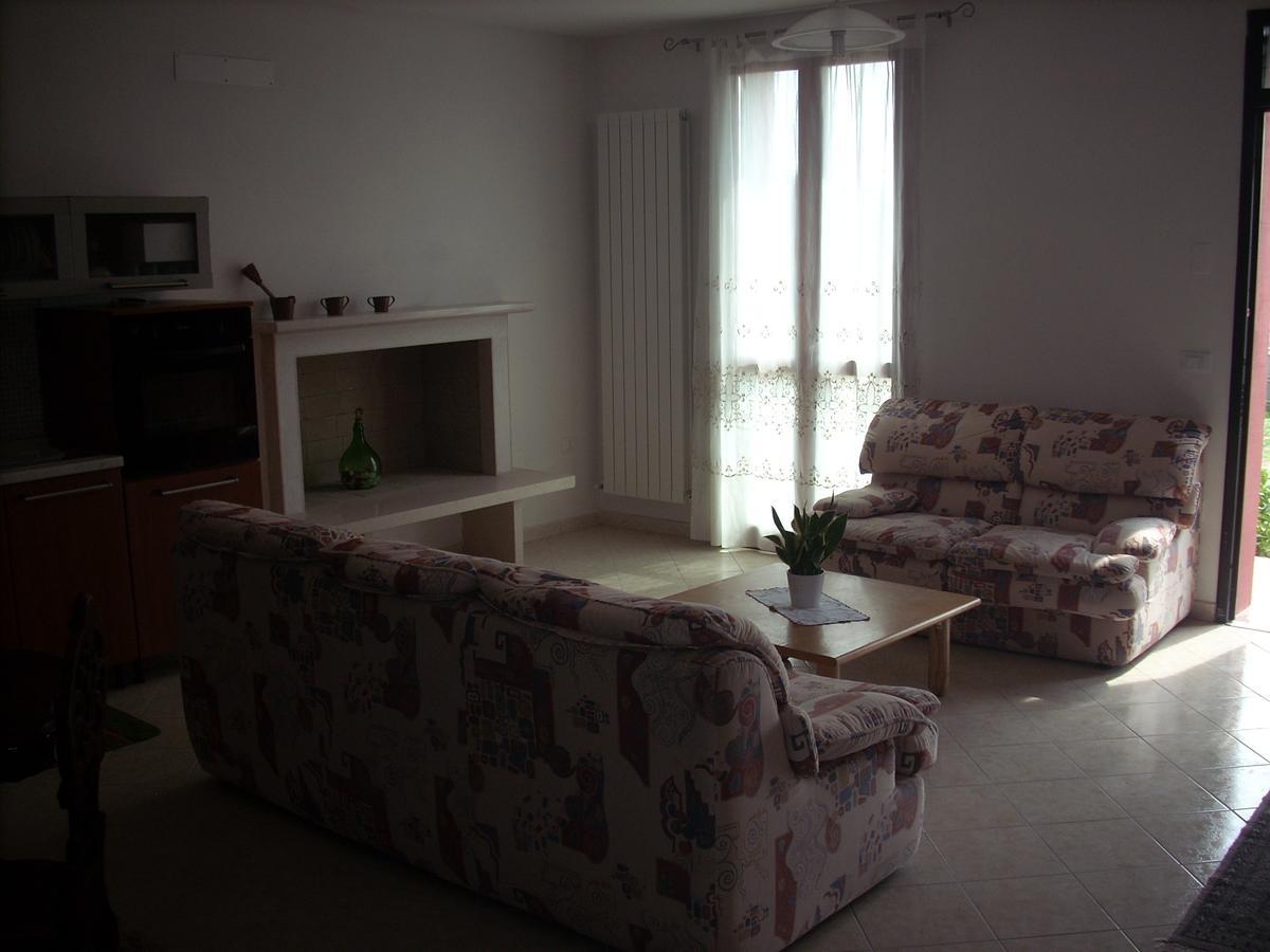 B&B Da Toni Taglio Di Po Luaran gambar