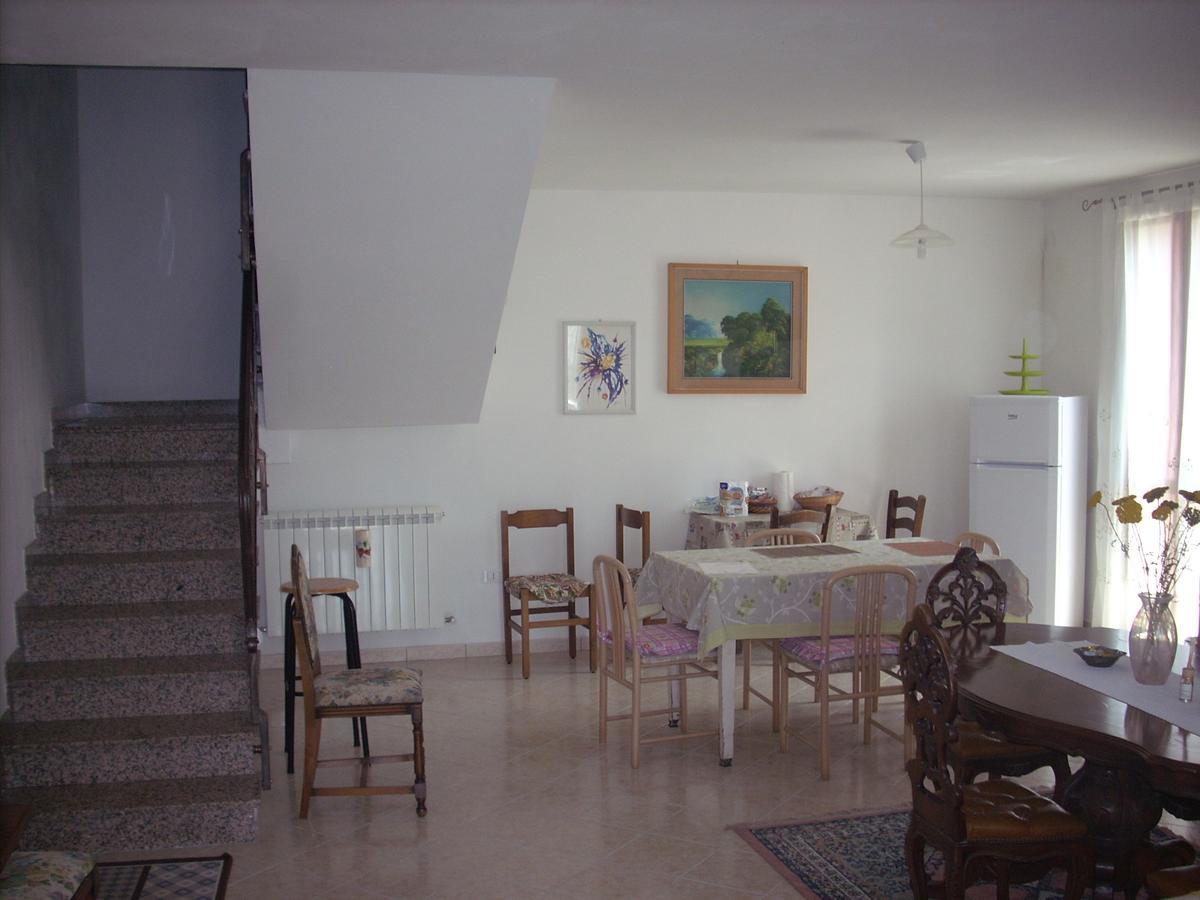 B&B Da Toni Taglio Di Po Luaran gambar